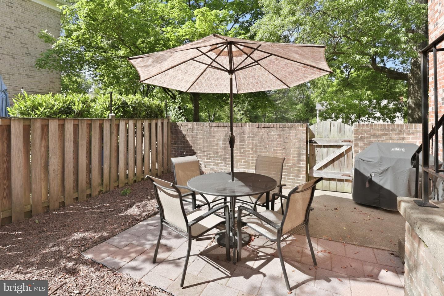2457 N Stevens Street photo 23