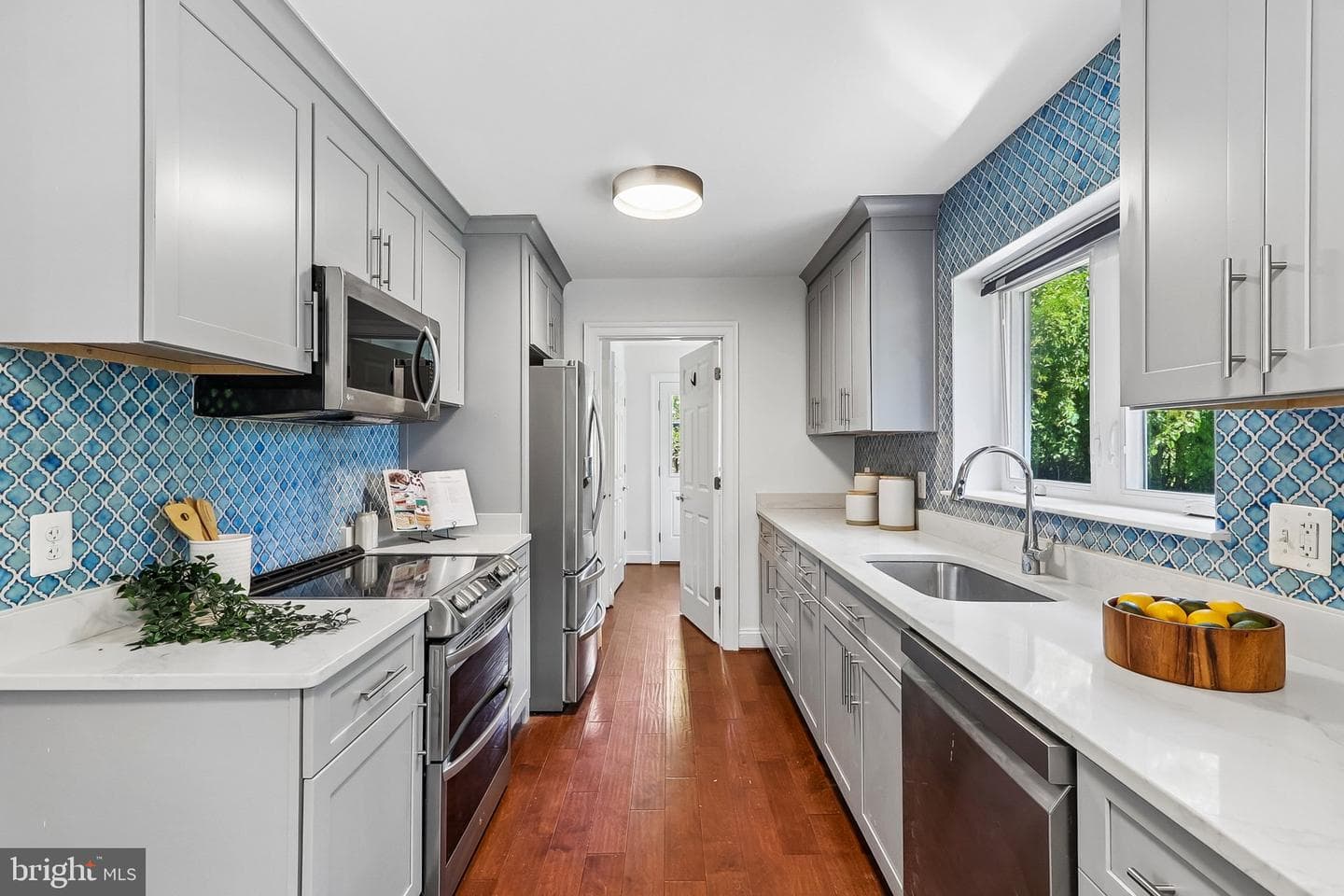 201 Longview Drive photo 27