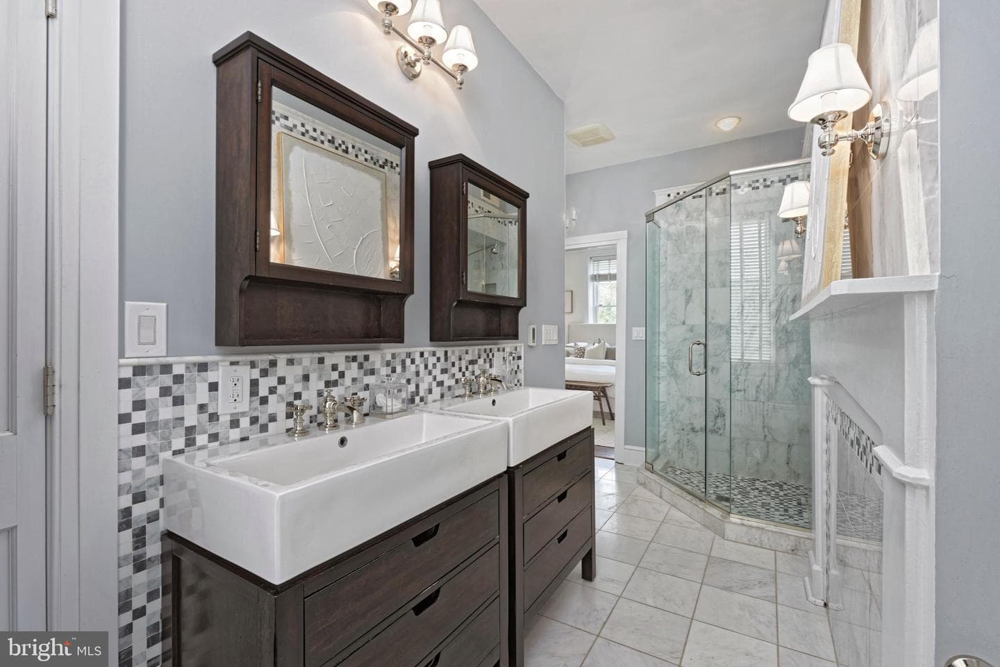 210 S Pitt Street photo 23