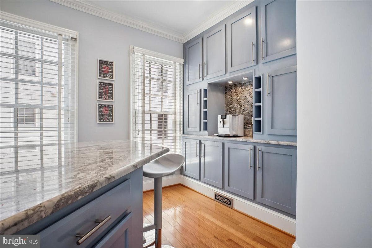 412 Pendleton Street photo 18