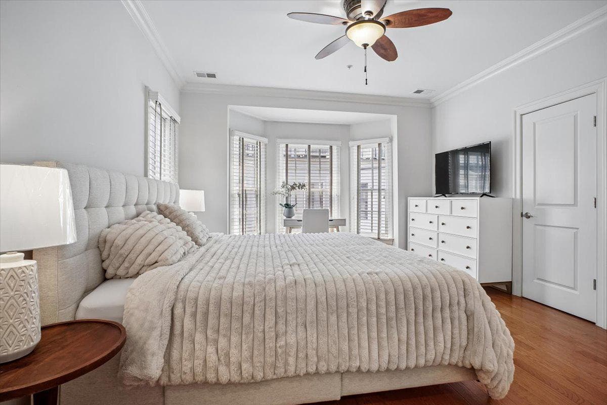 412 Pendleton Street photo 24