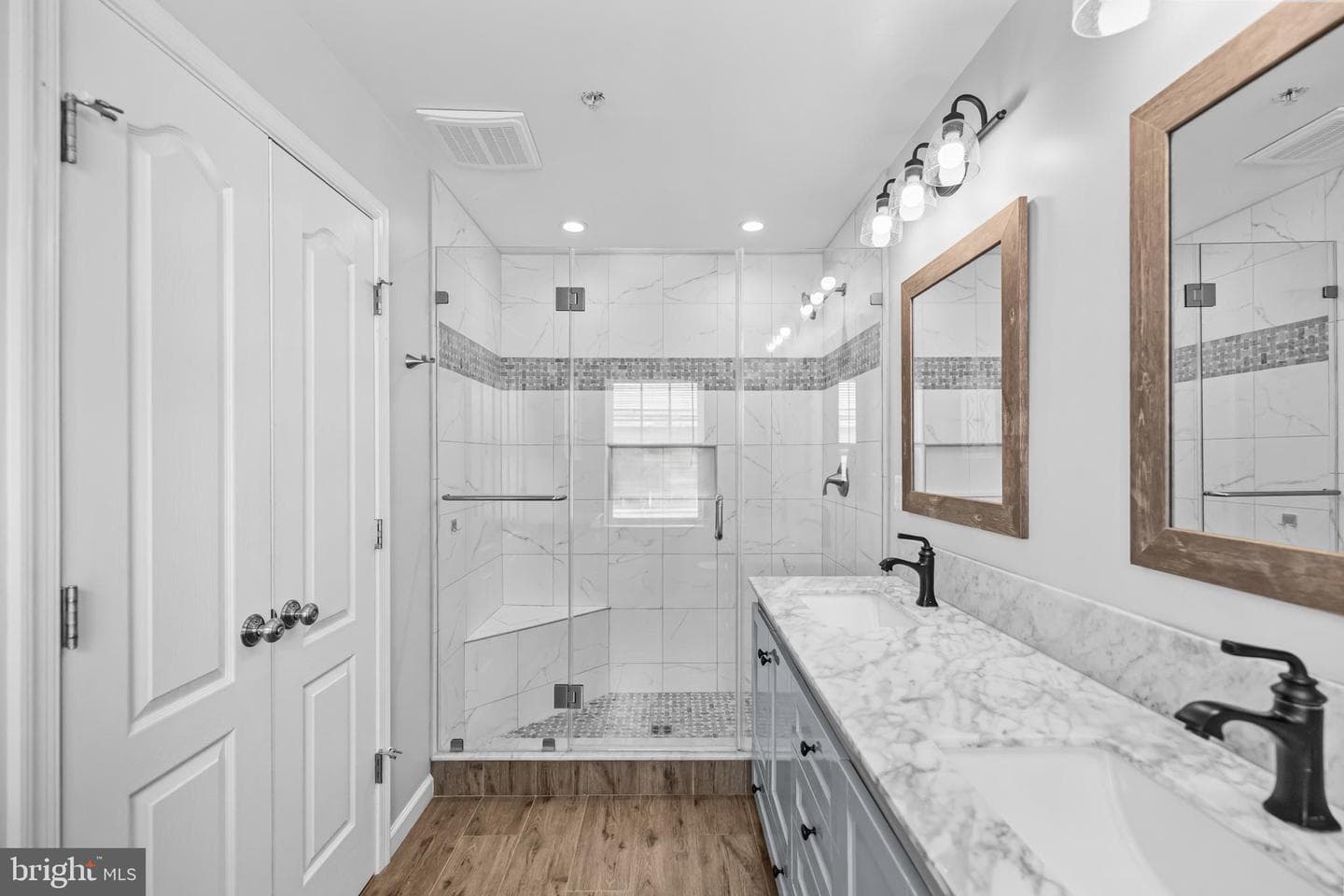 5090 Donovan Drive #102 photo 30