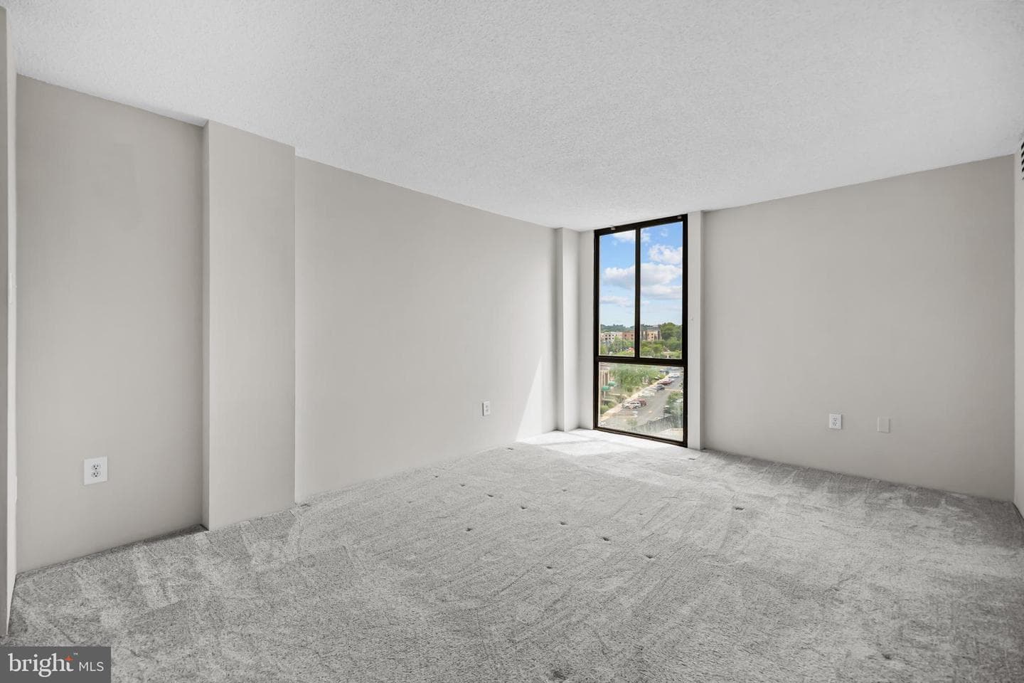 5300 Holmes Run Parkway #815 photo 30