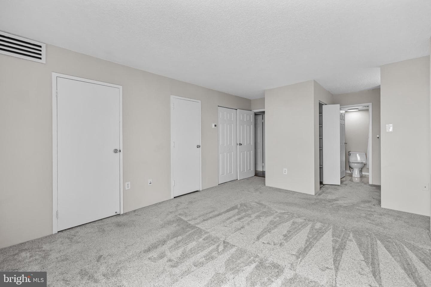 5300 Holmes Run Parkway #815 photo 31