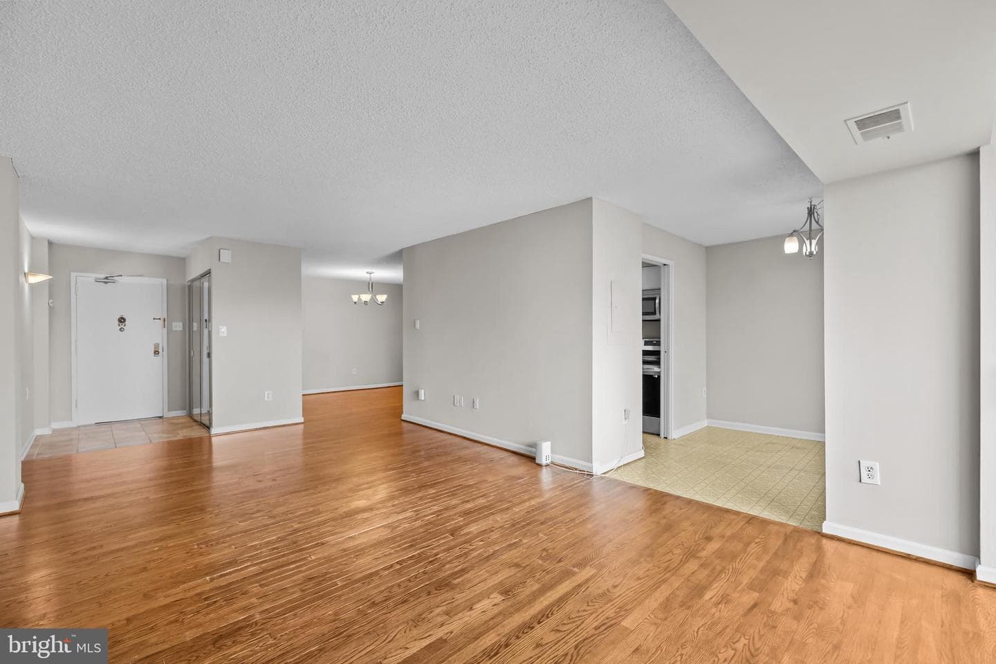 5300 Holmes Run Parkway #815 photo 6