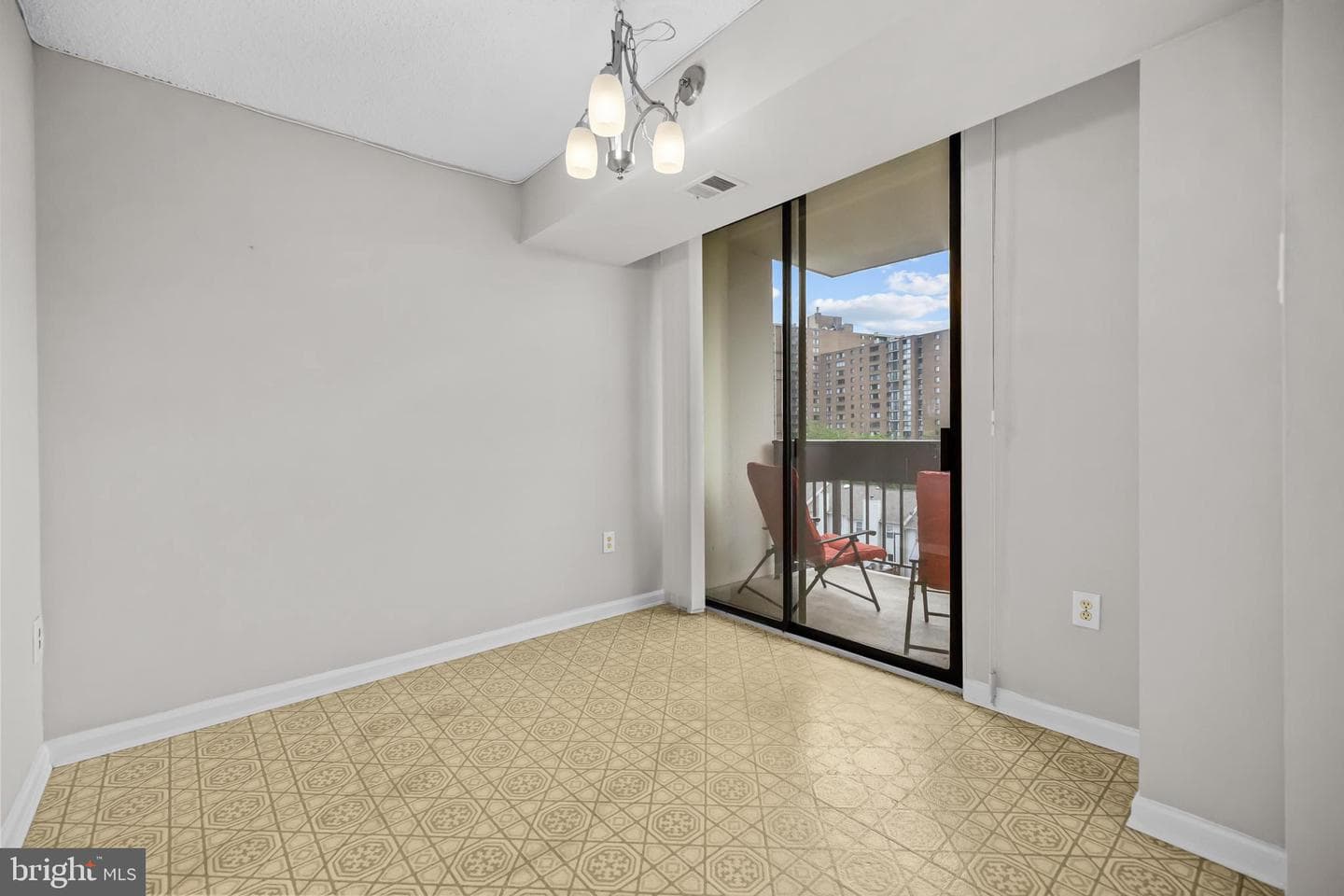 5300 Holmes Run Parkway #815 photo 8