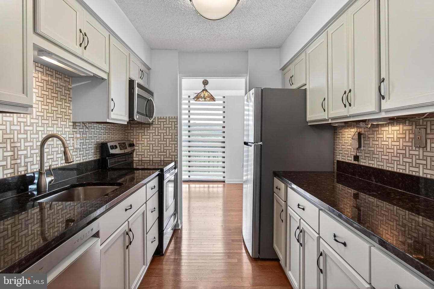 5300 Holmes Run Parkway #906 photo 24