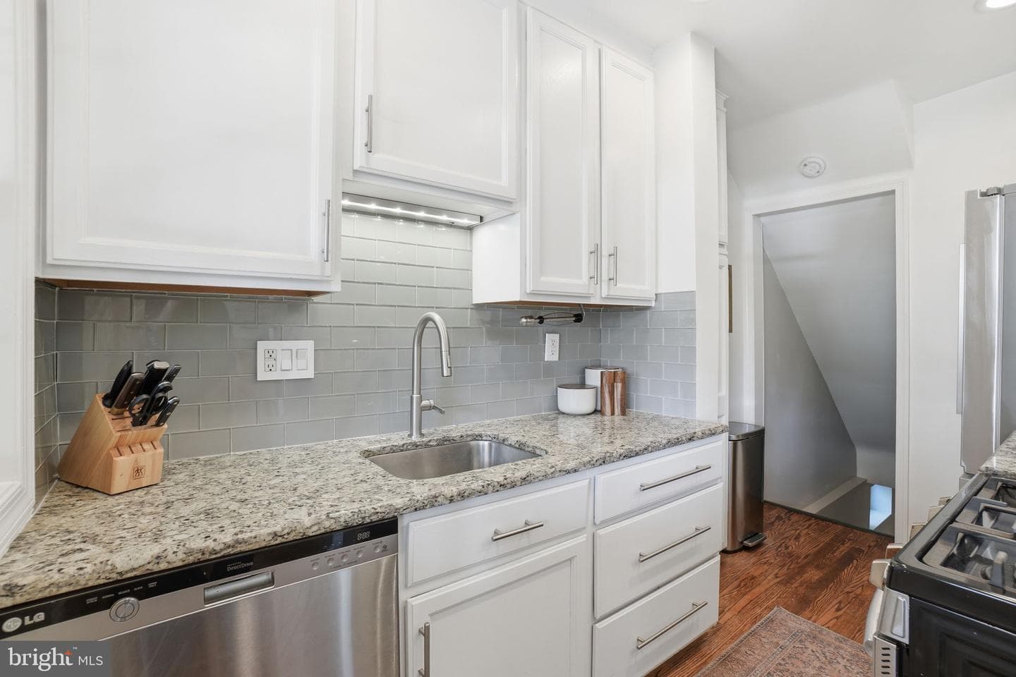 11 E Mason Avenue photo 10