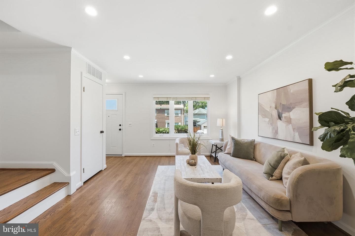 19 E Myrtle Street #a photo 6