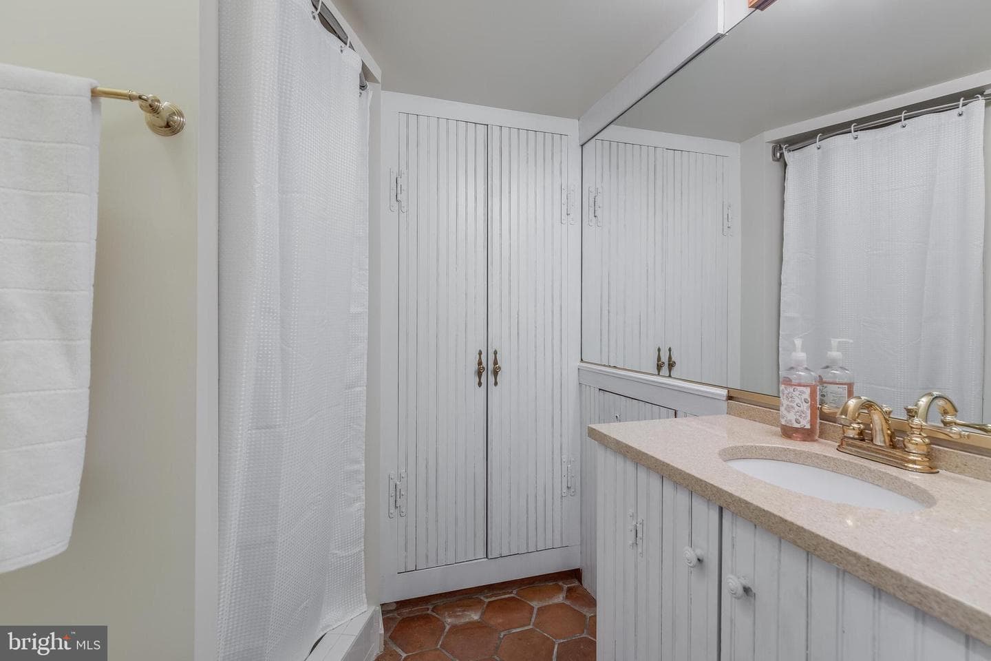 428 S Fairfax Street photo 42