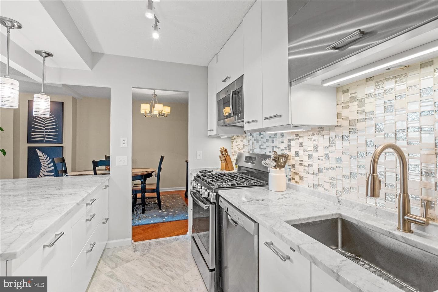 501 Slaters Lane #611 photo 12