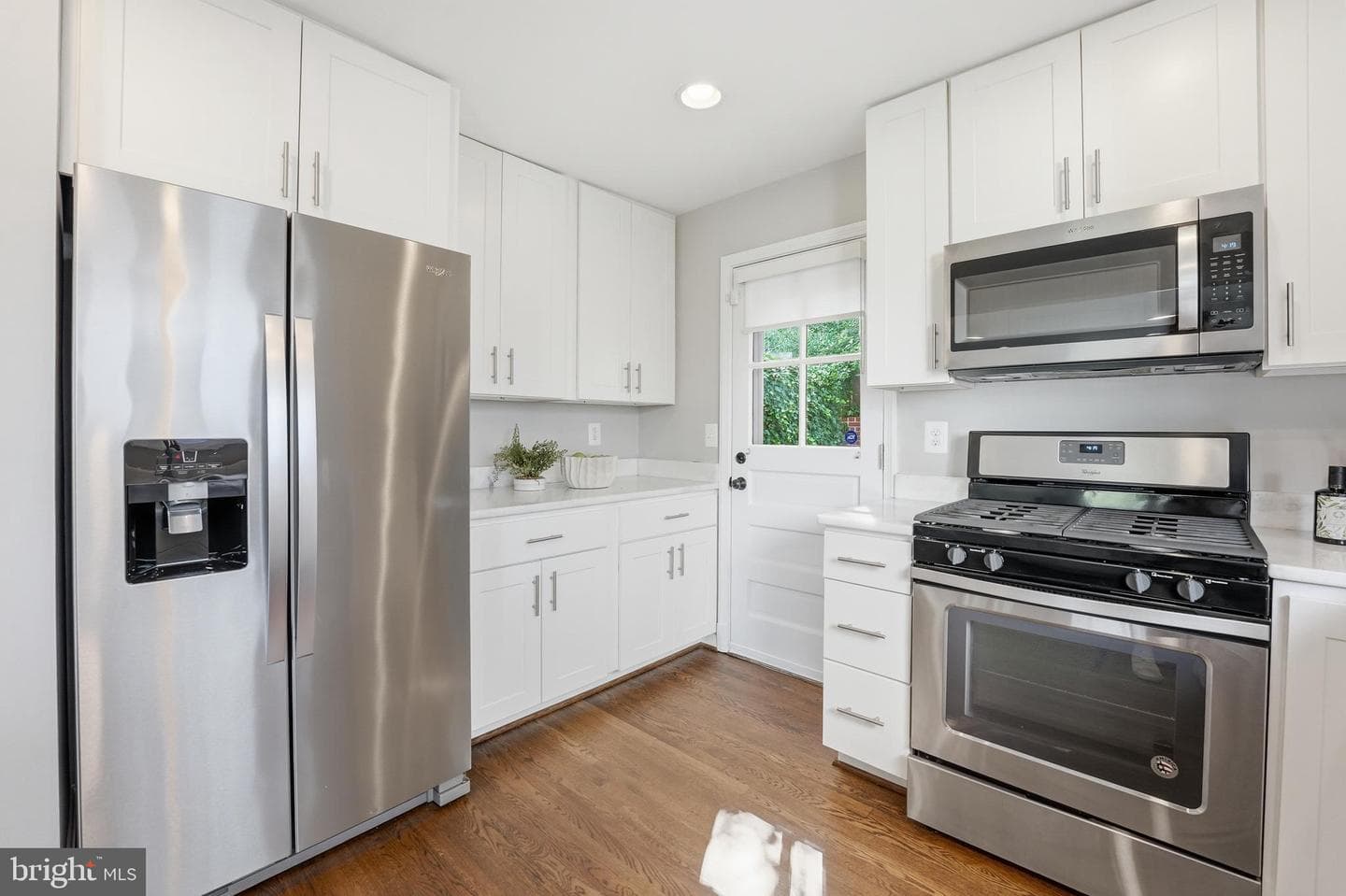 2722 Hickory Street photo 13