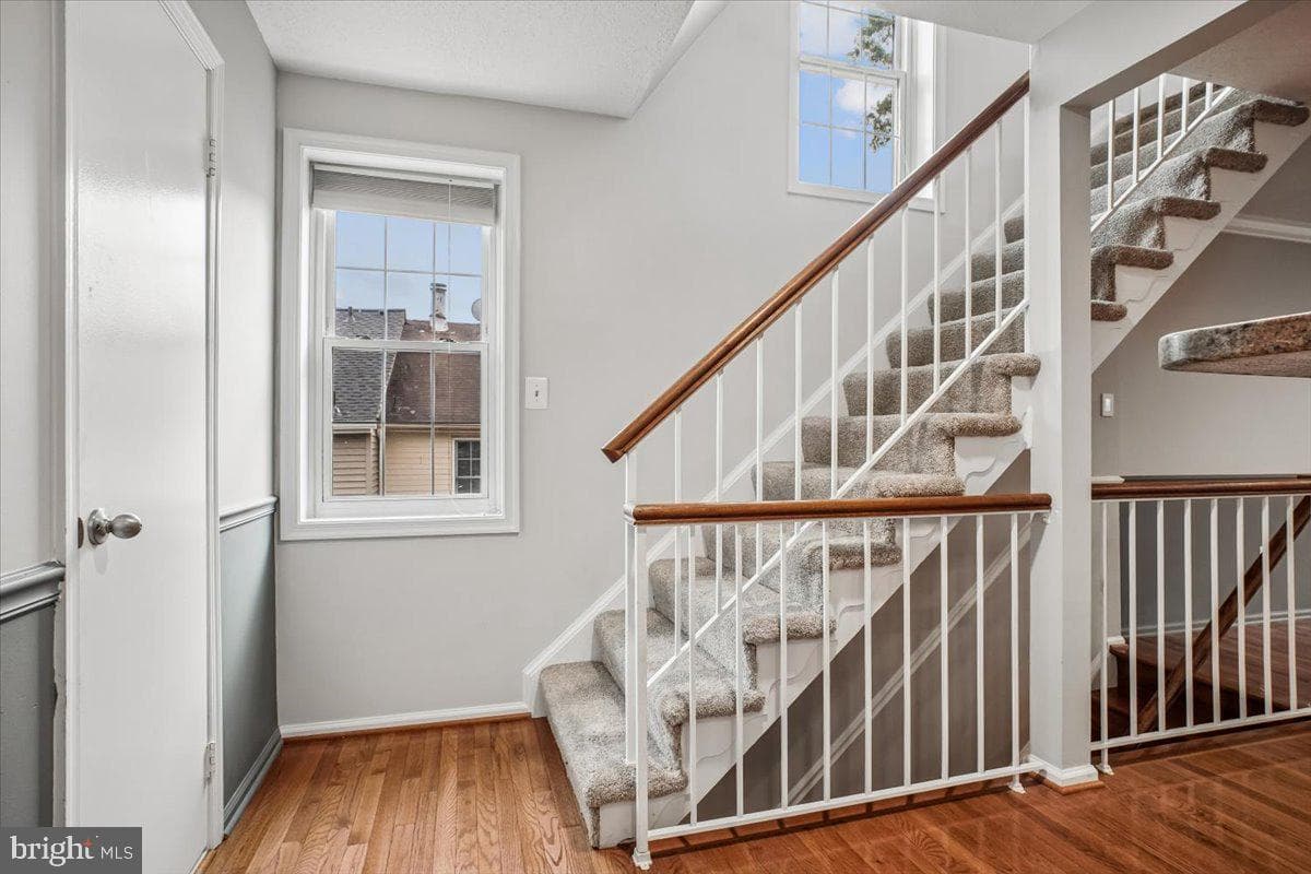 27 S Floyd Street photo 21