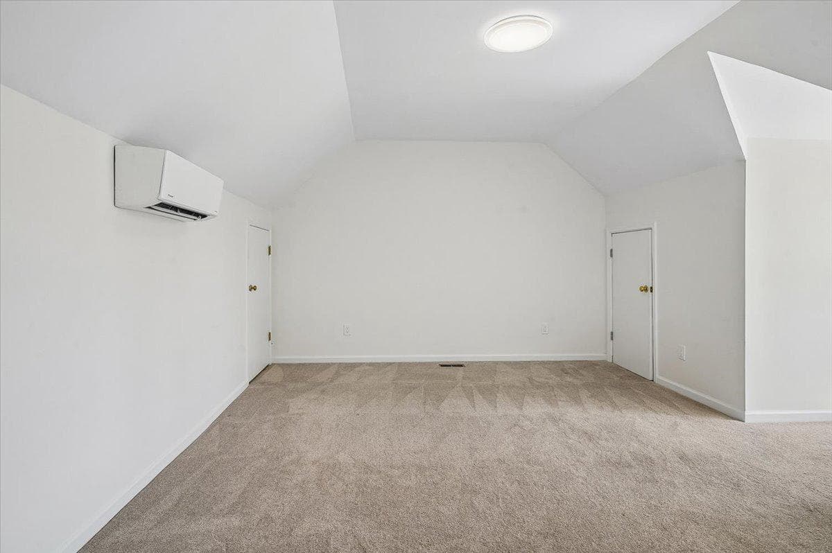 513 Franklin Street photo 31