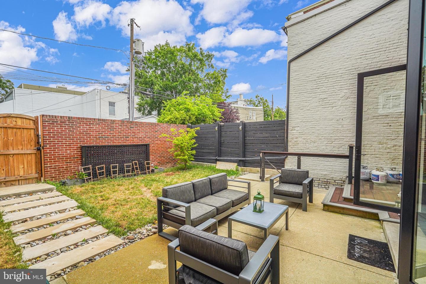 1015 Duke Street photo 51