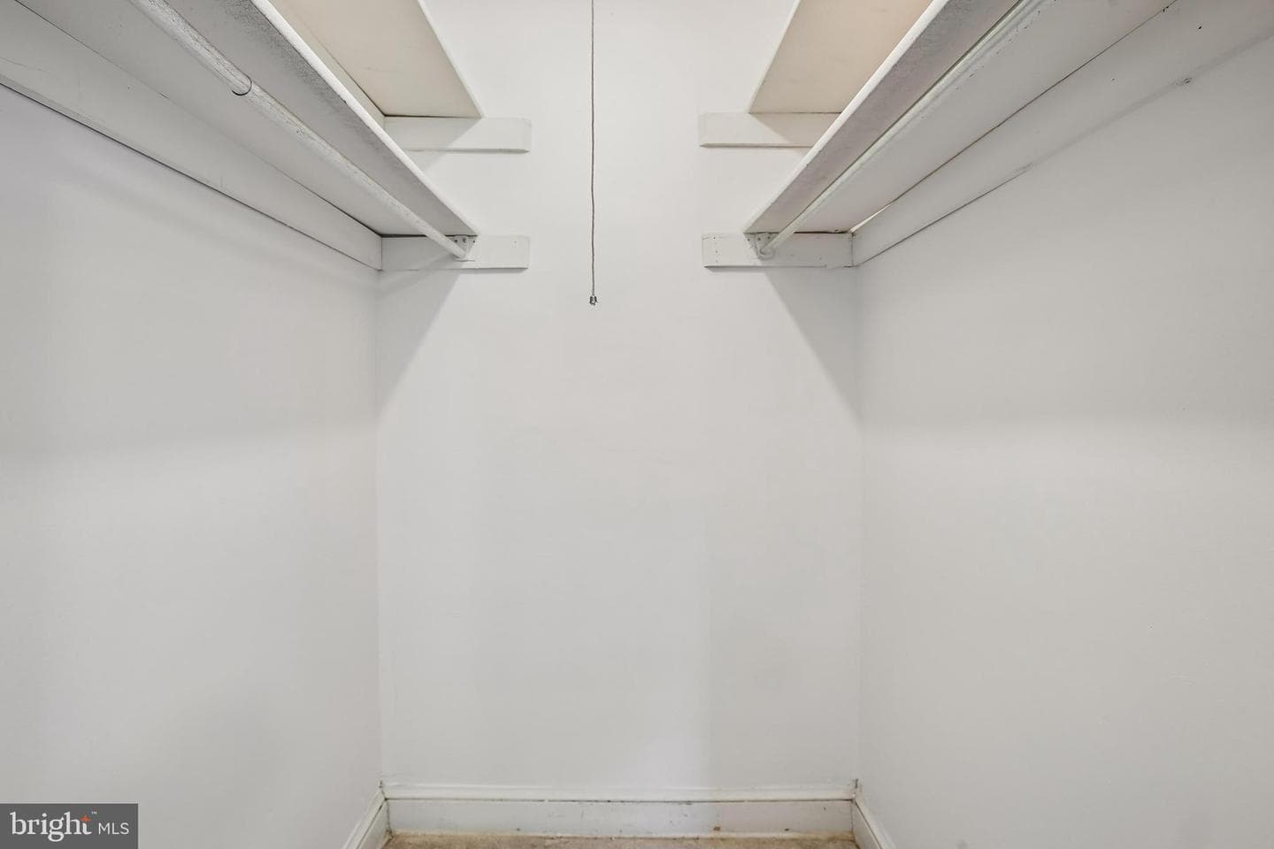 1702 W Abingdon Drive #201 photo 21