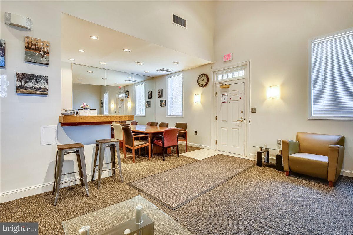 1702 W Abingdon Drive #201 photo 36