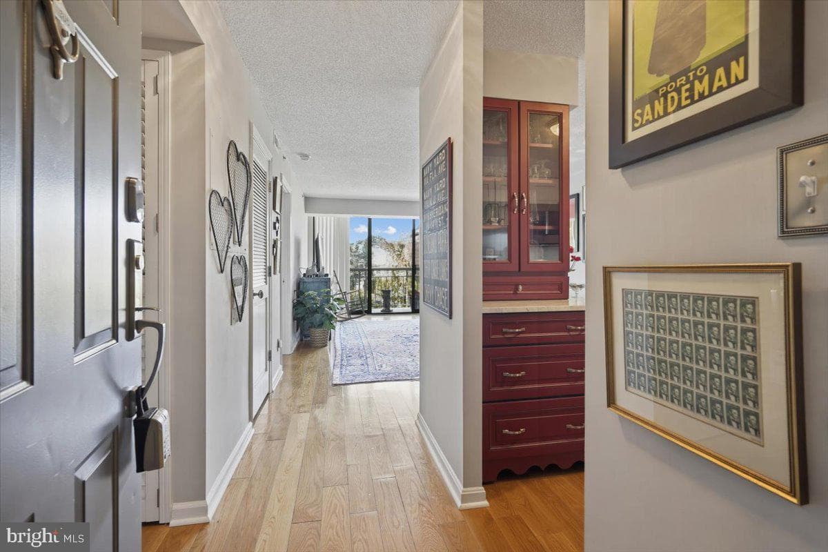 1200 Braddock Place #205 photo 3