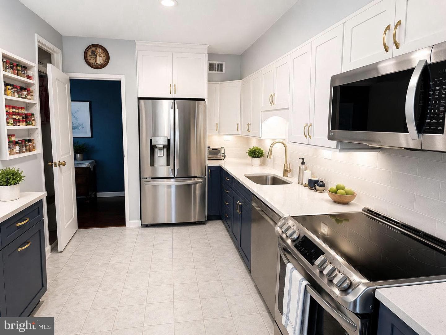 5500 Holmes Run Parkway #1406 photo 3
