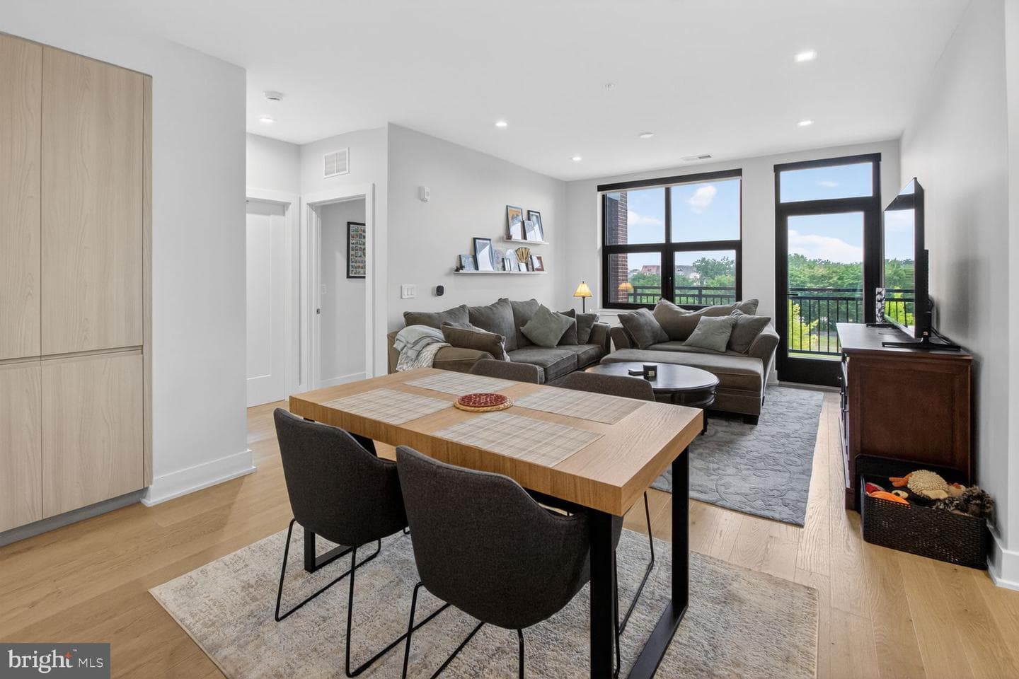 737 Swann Avenue #310 photo 7