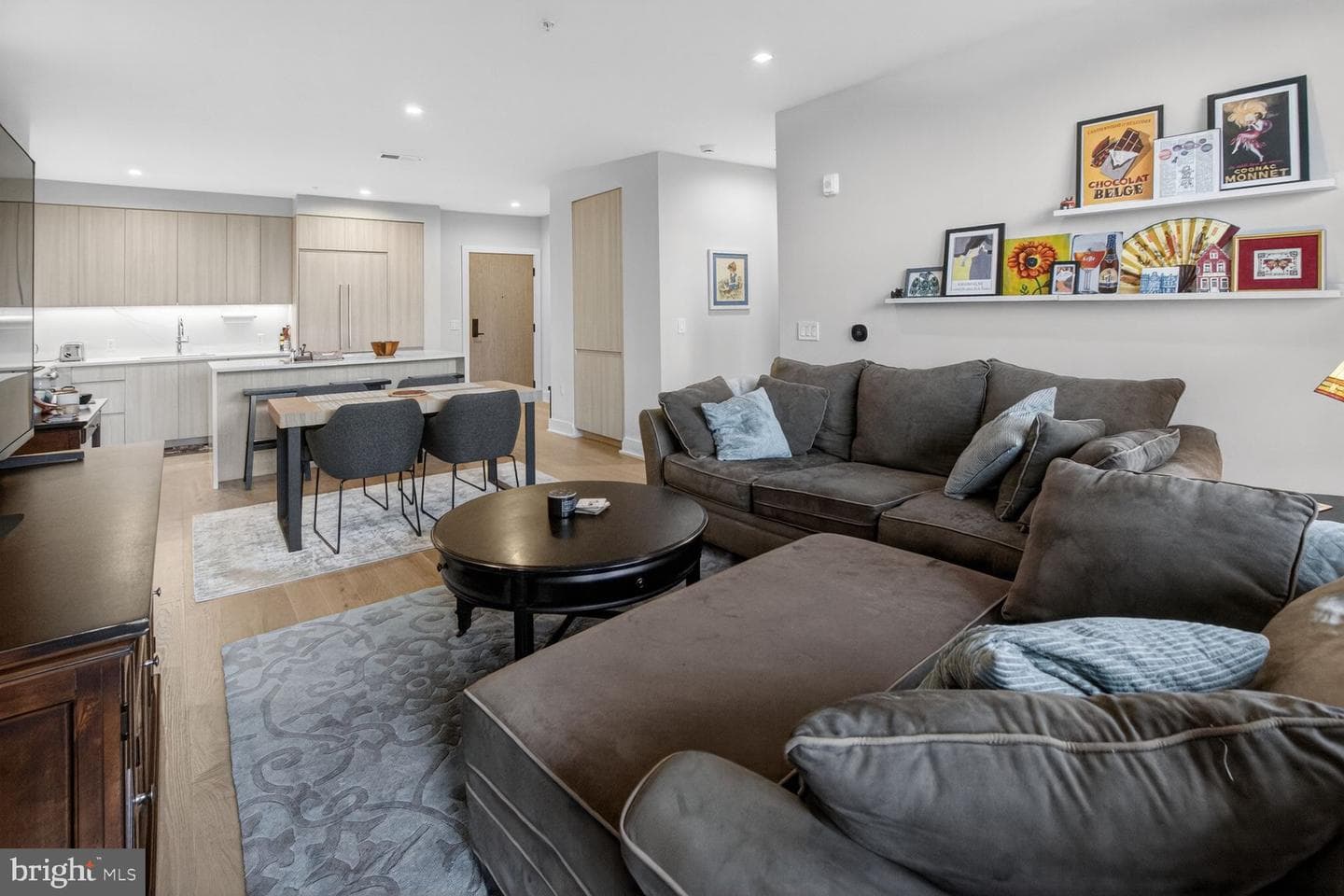 737 Swann Avenue #310 photo 8