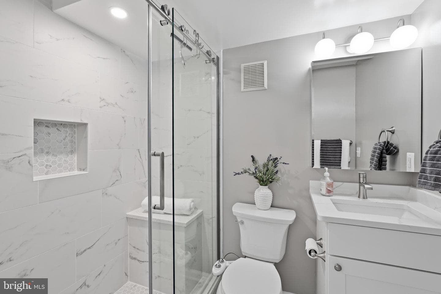 3298 Mount Vernon Avenue photo 37