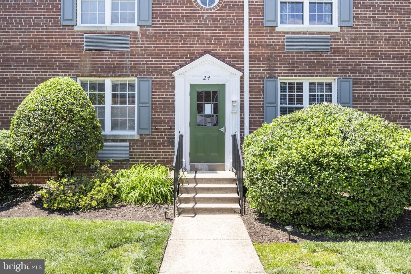 24 Auburn Court #a photo 2
