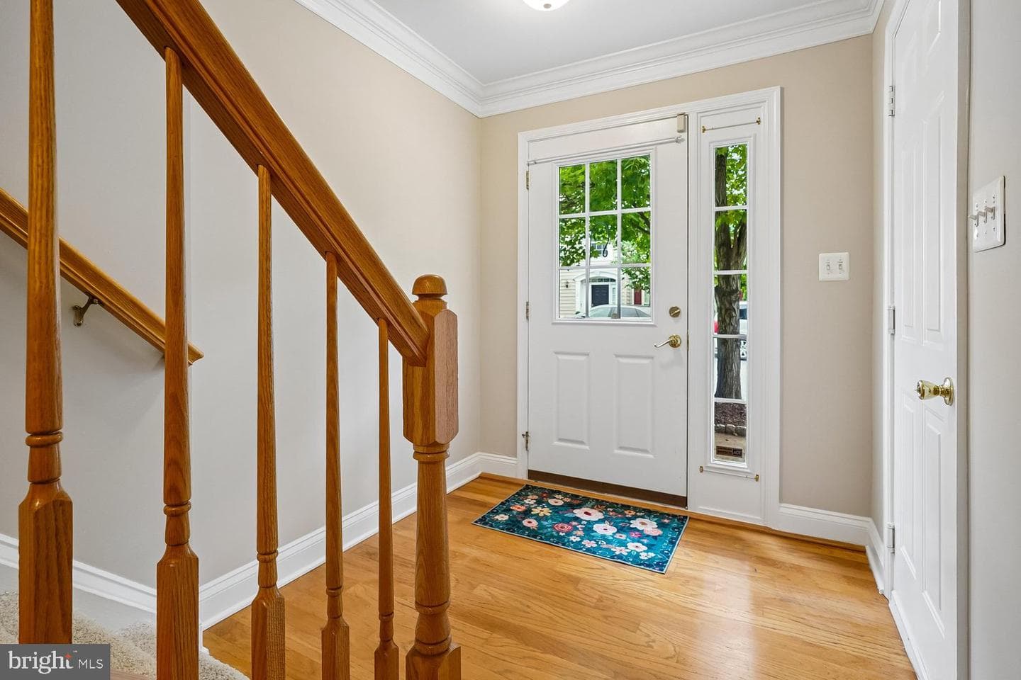103 Meadows Lane photo 2