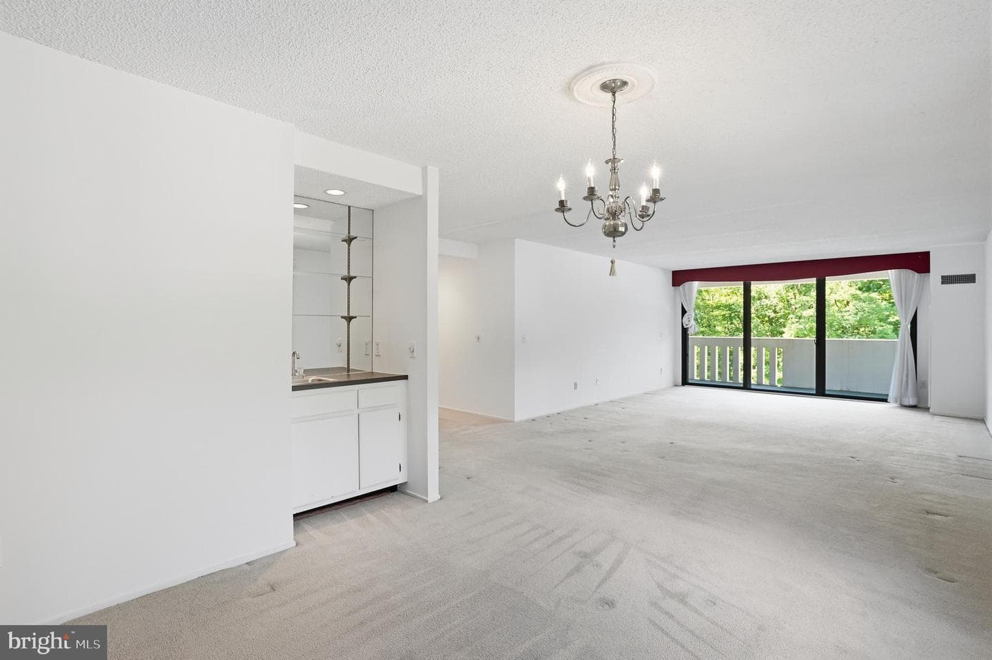 6101 Edsall Road #502 photo 3