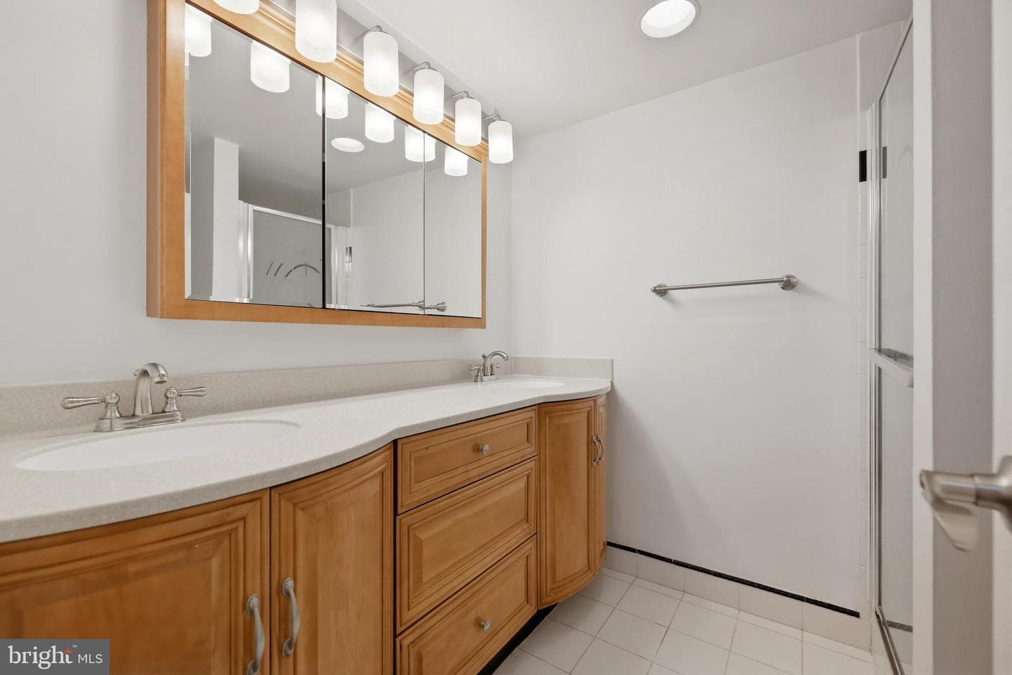 807 N Howard Street #213 photo 28