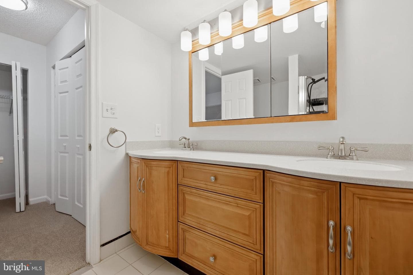 807 N Howard Street #213 photo 31