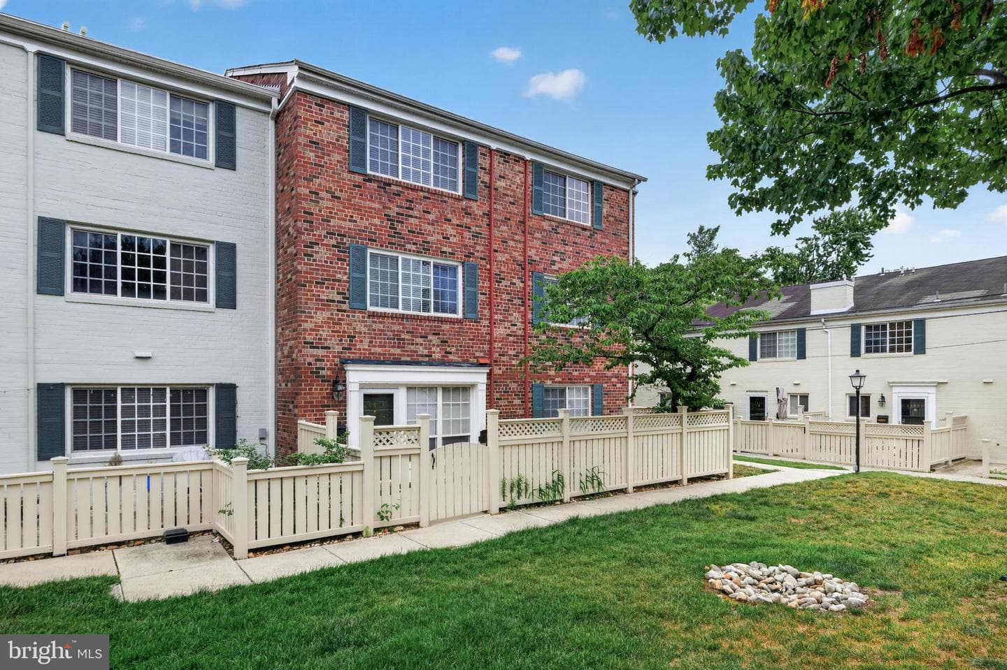 1461 Van Dorn Street N #a photo 24