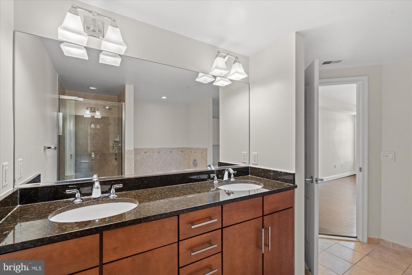 1111 Oronoco Street #441 photo 28