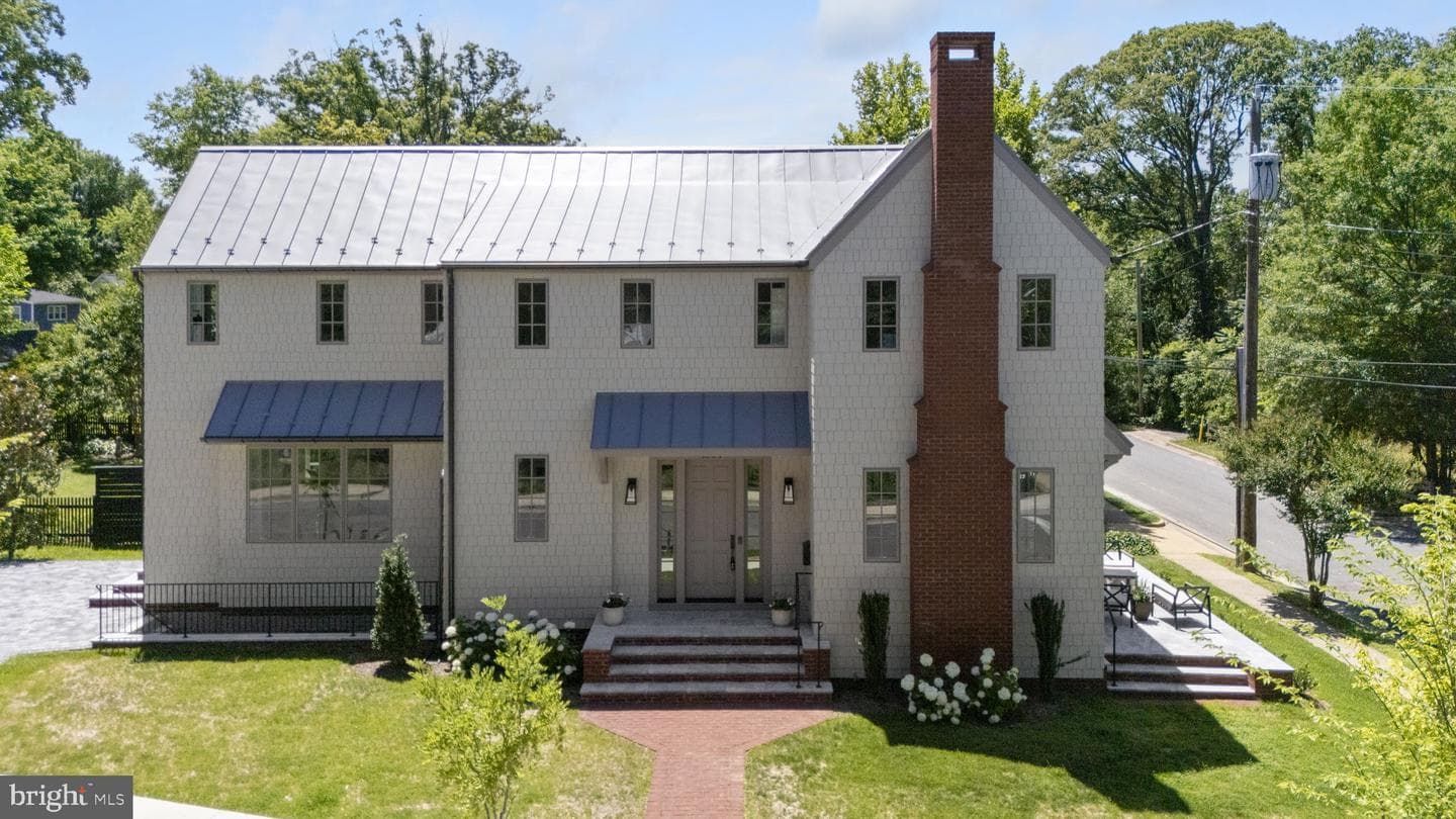 1004 Virginia Avenue photo 4