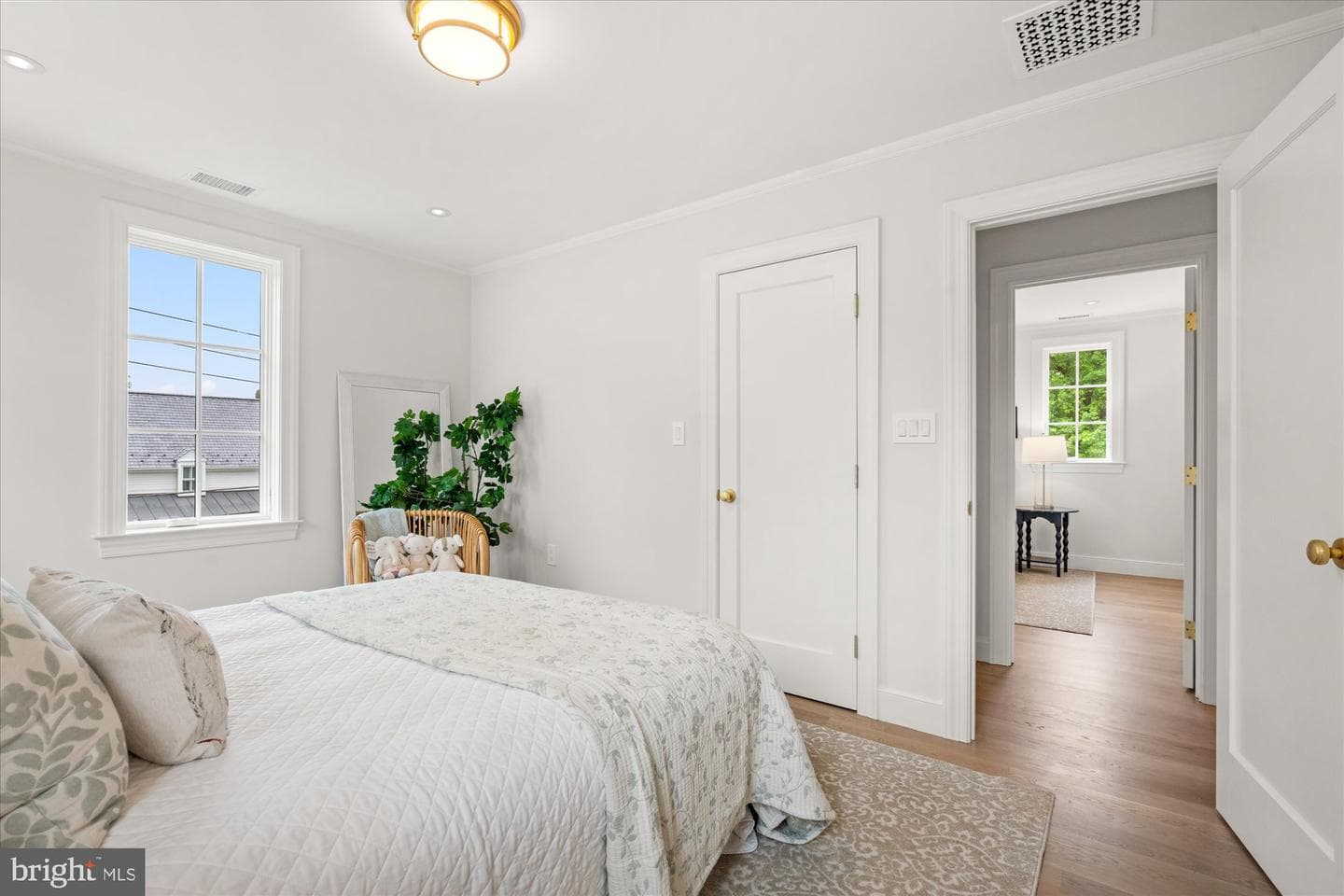 1004 Virginia Avenue photo 41