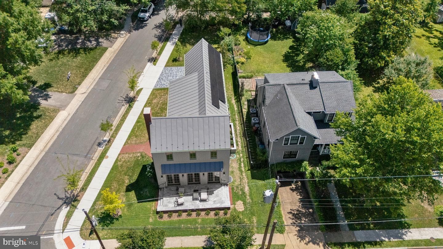 1004 Virginia Avenue photo 80