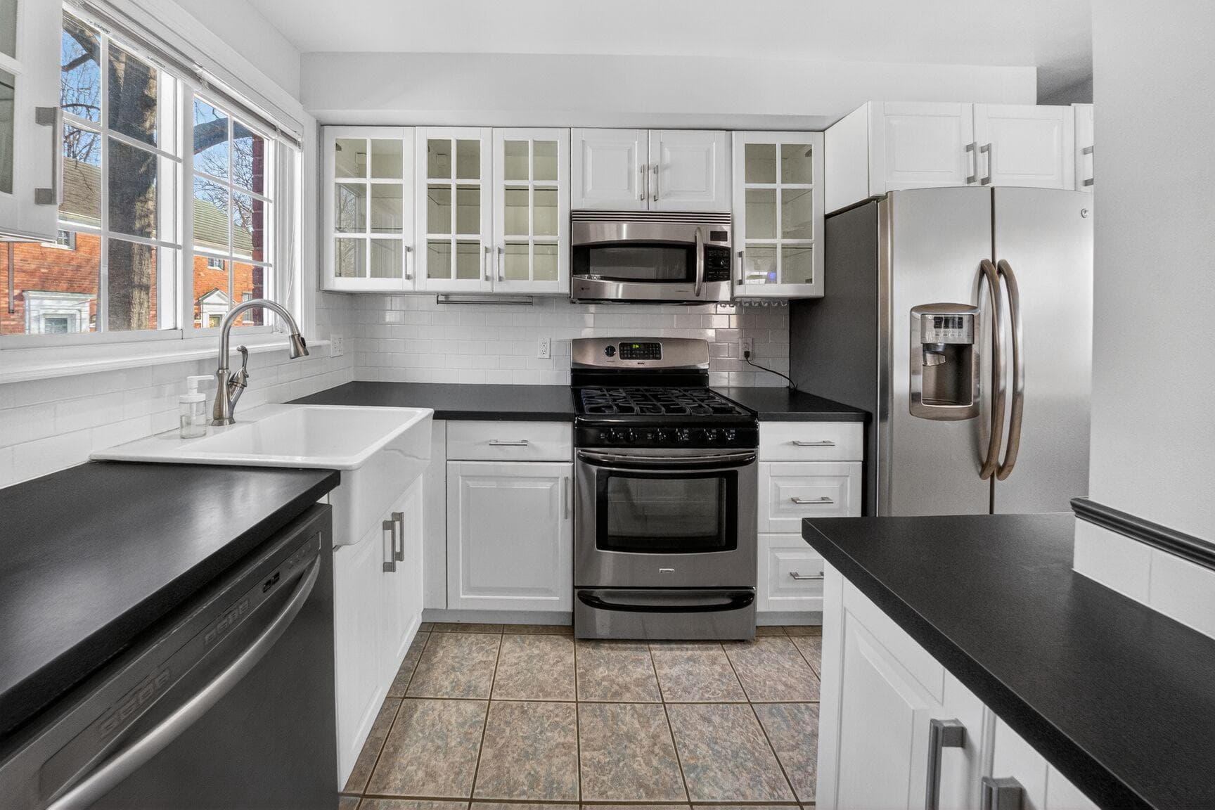 1103 Beverley Drive photo 7