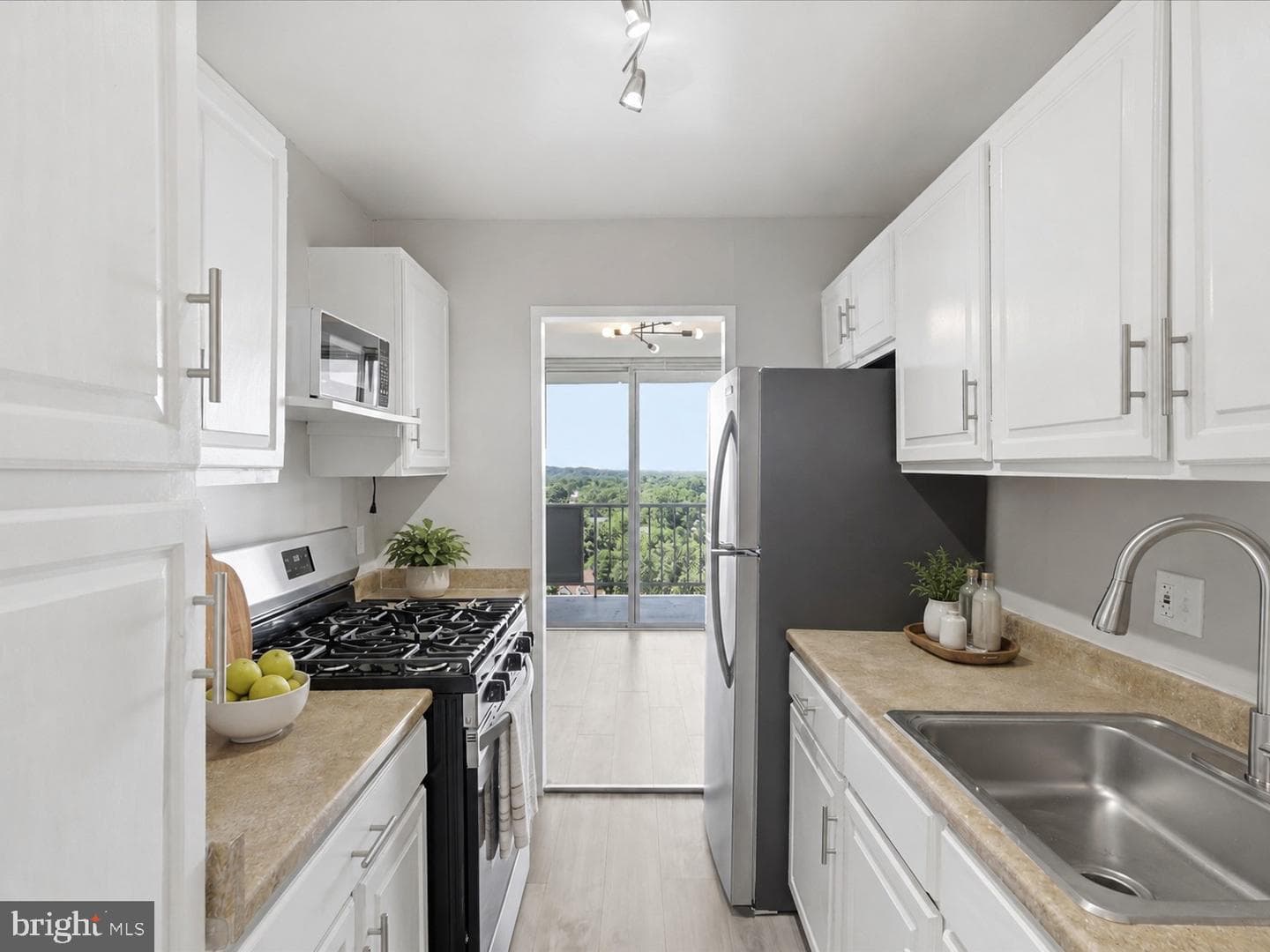301 N Beauregard Street N #1107 photo 10