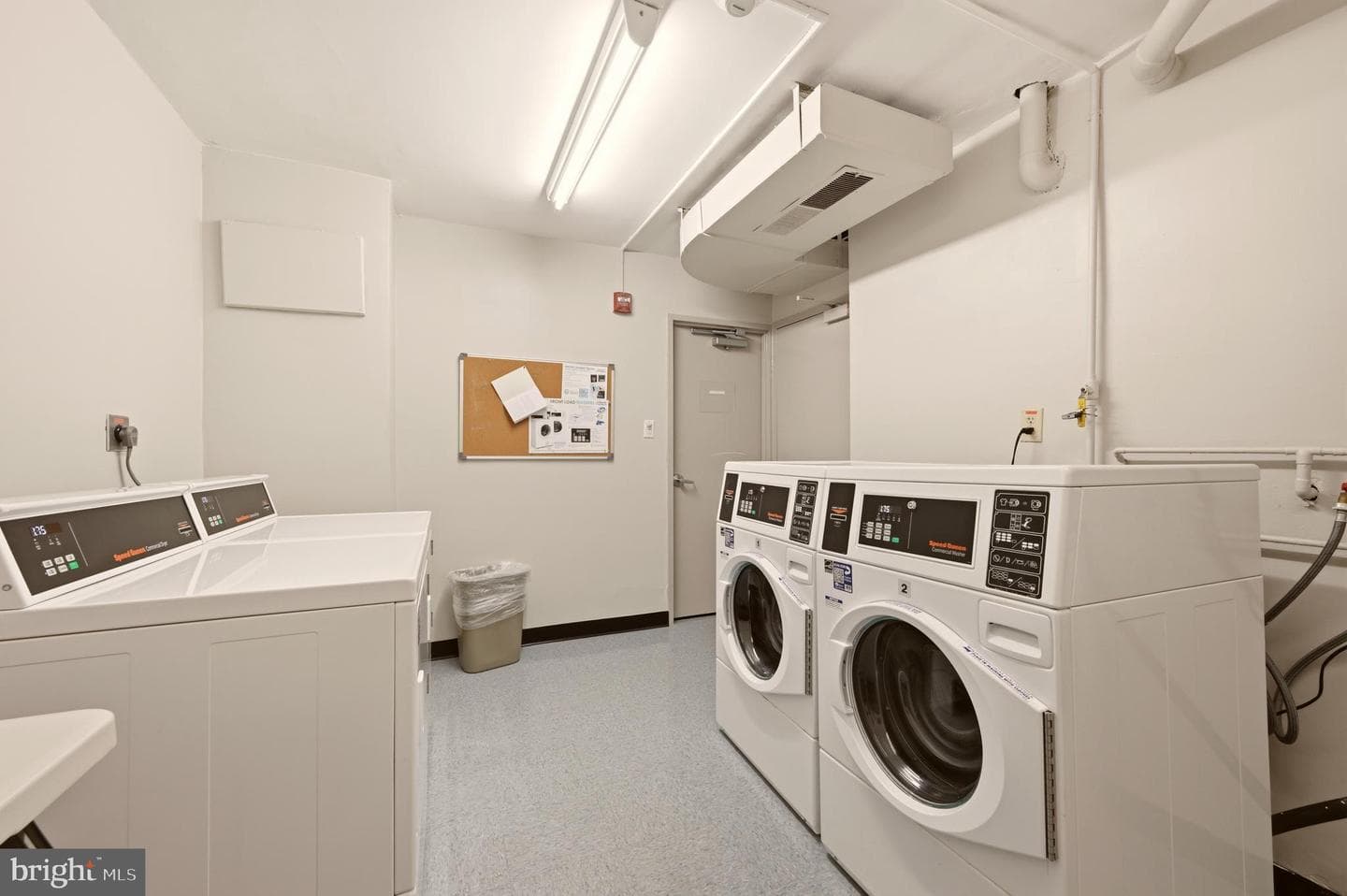 801 N Pitt Street #1601 photo 22