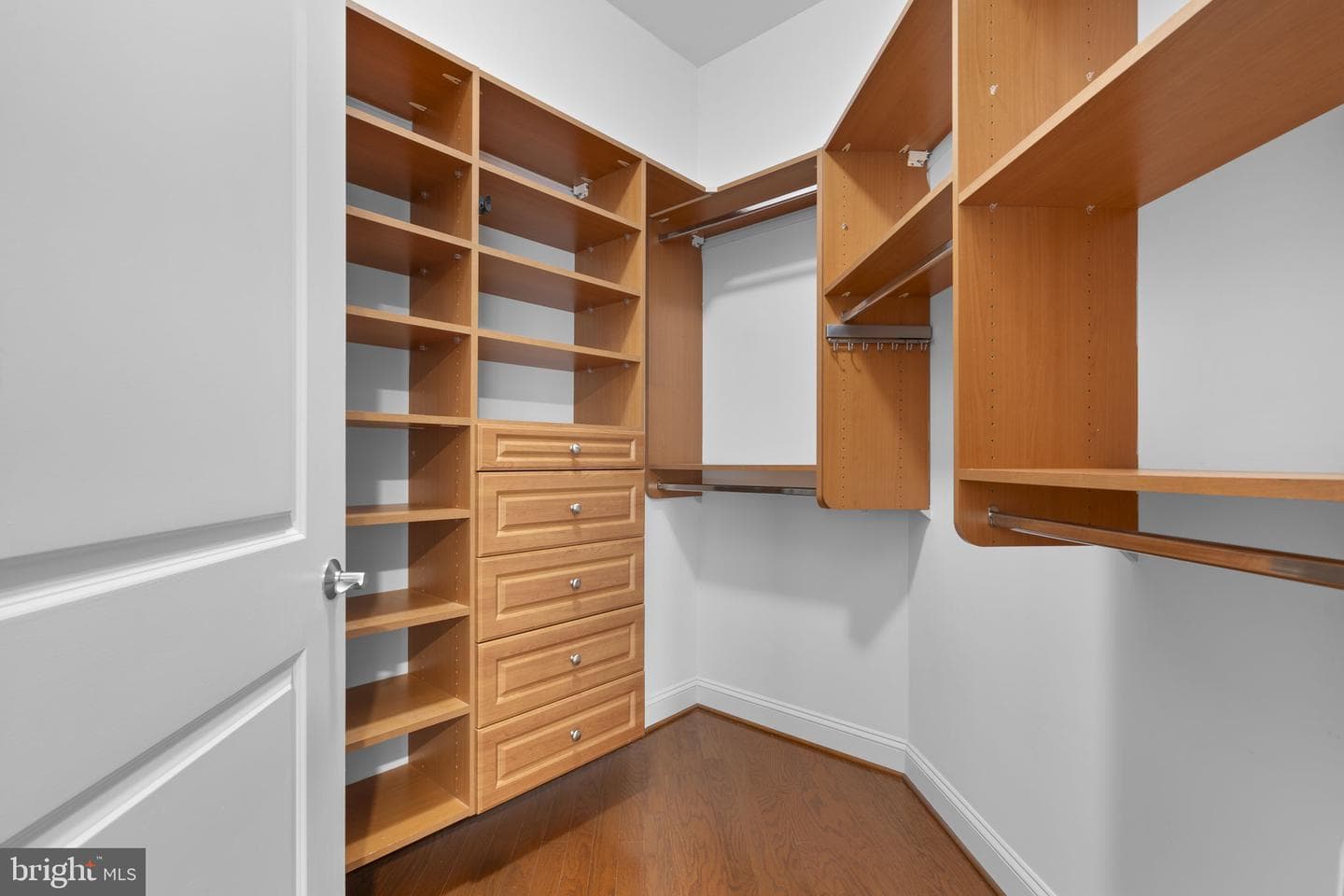 1023 N Royal Street #115 photo 20