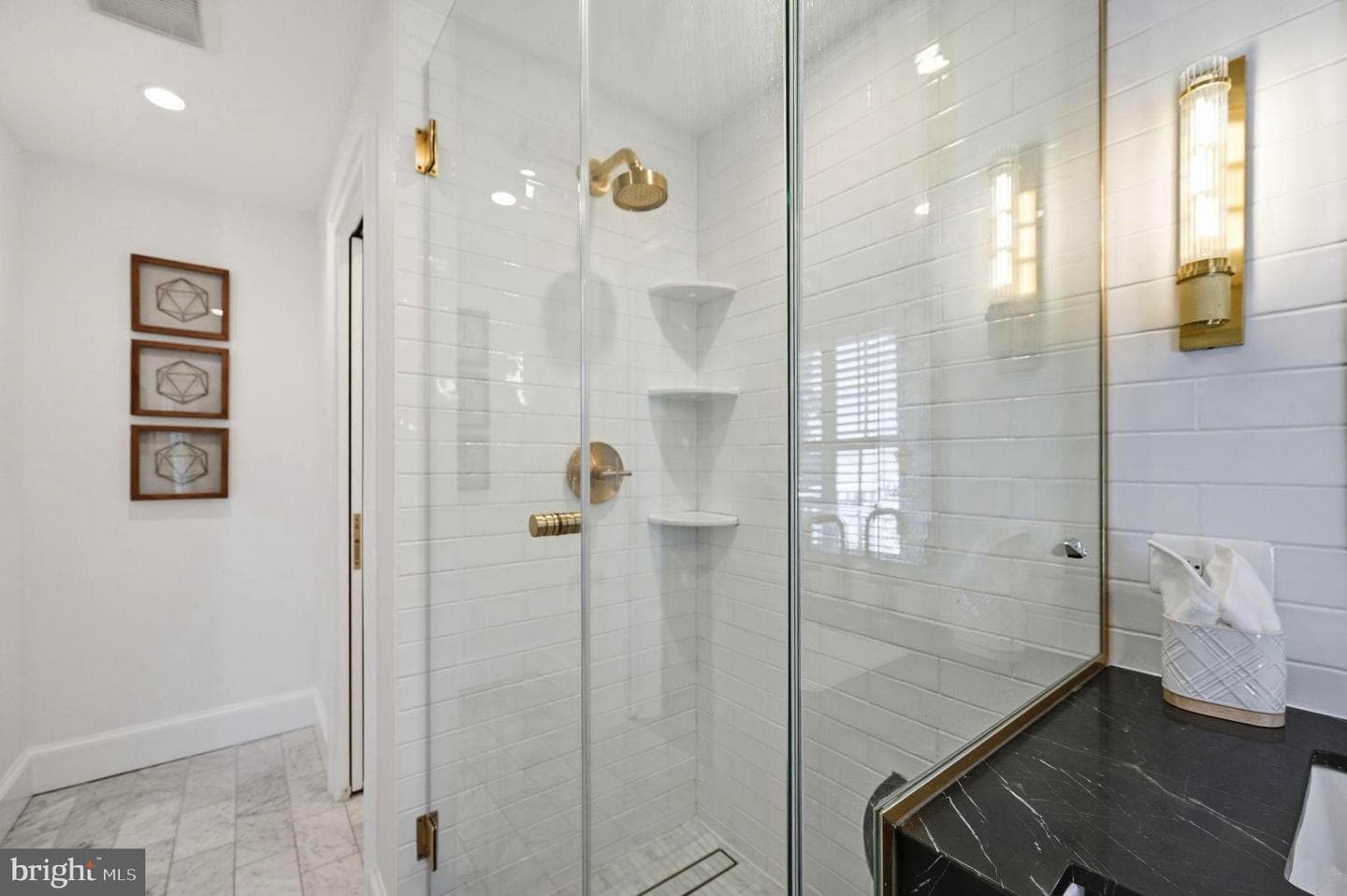109 S Lee Street photo 32