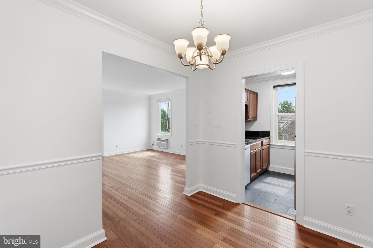 906 S Washington Street S #307 photo 11