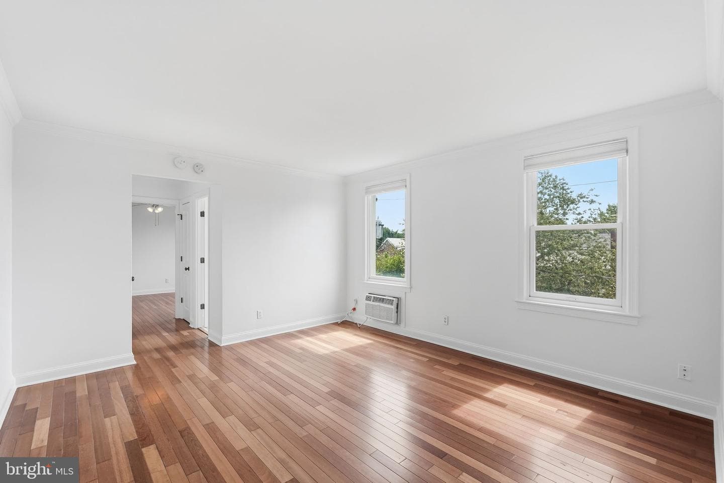 906 S Washington Street S #307 photo 3