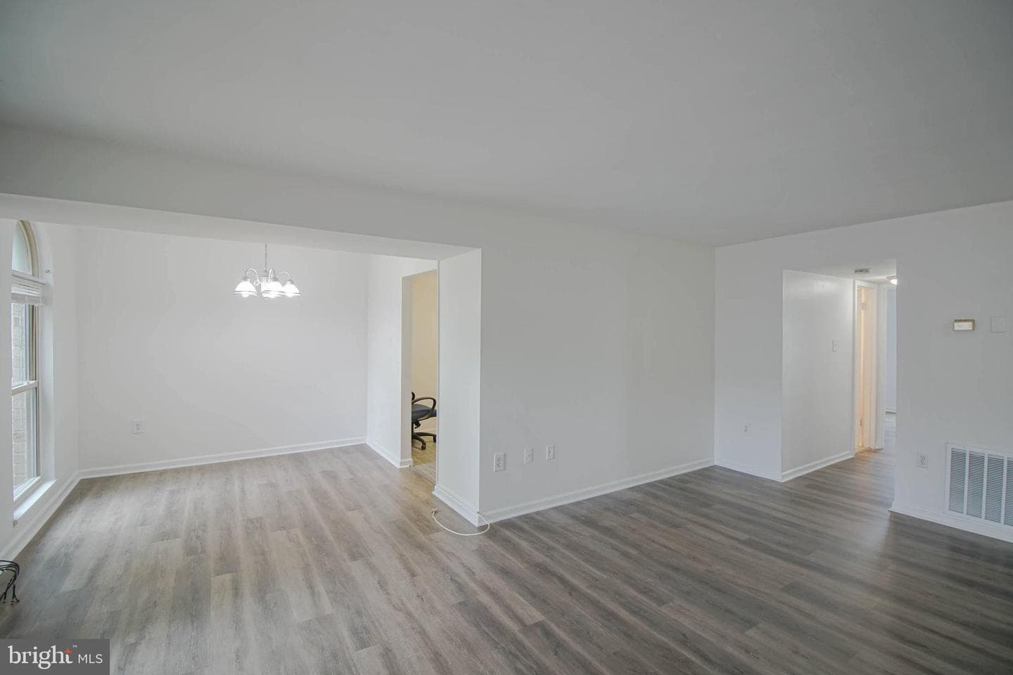 6 Canterbury Square #301 photo 7