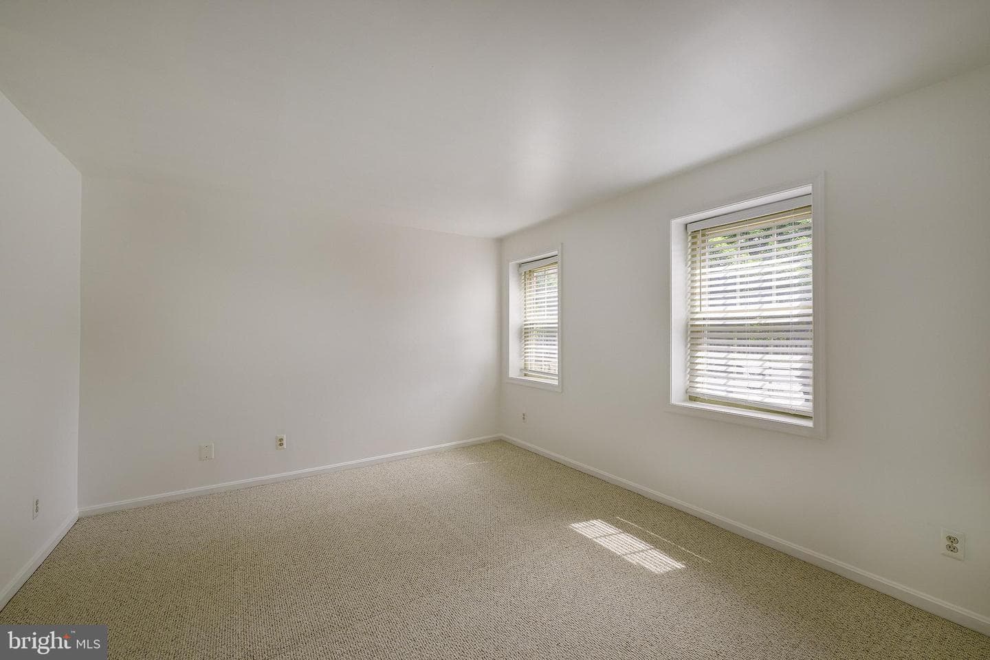 1403 E Abingdon Dr # 2 photo 17