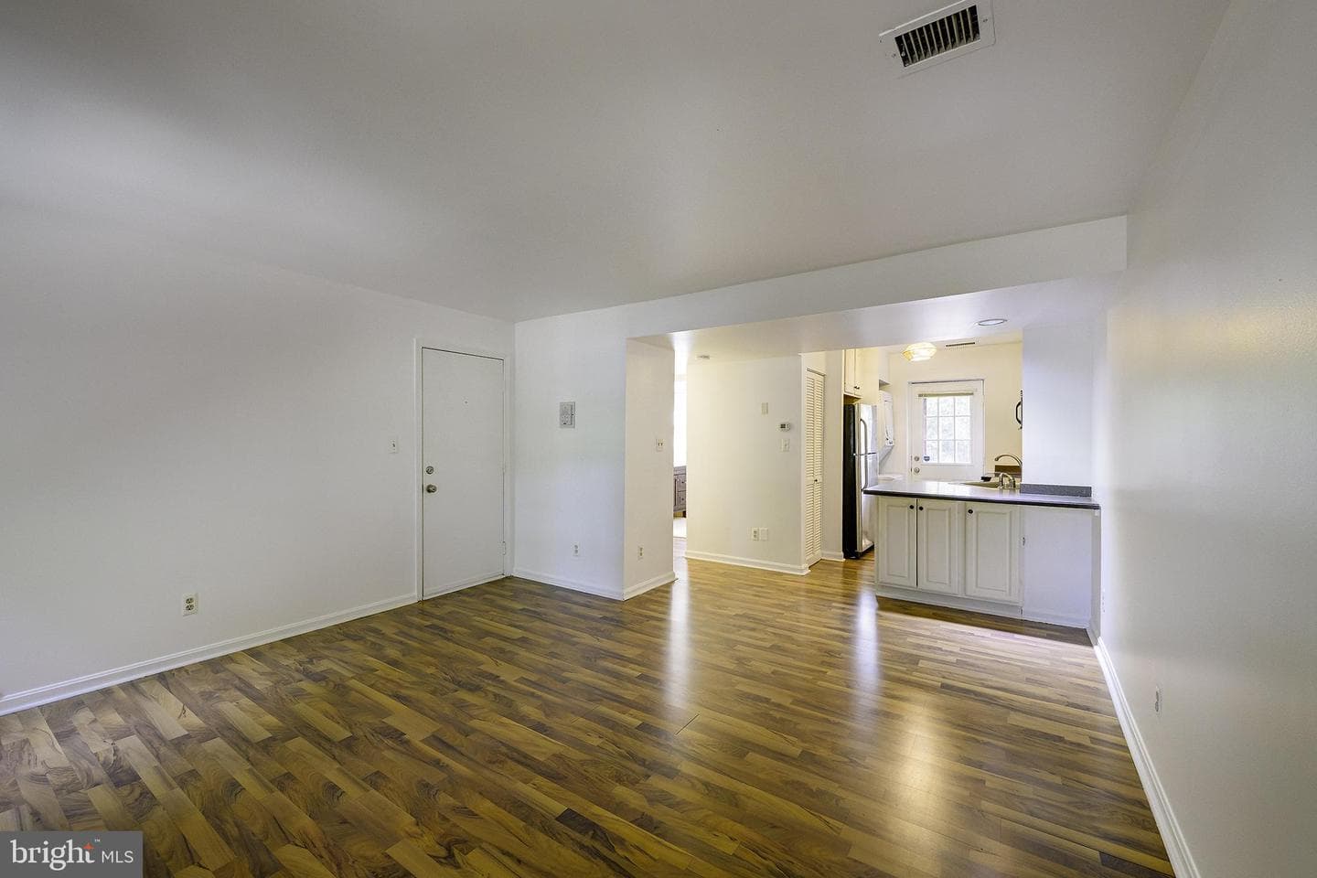 1403 E Abingdon Dr # 2 photo 7
