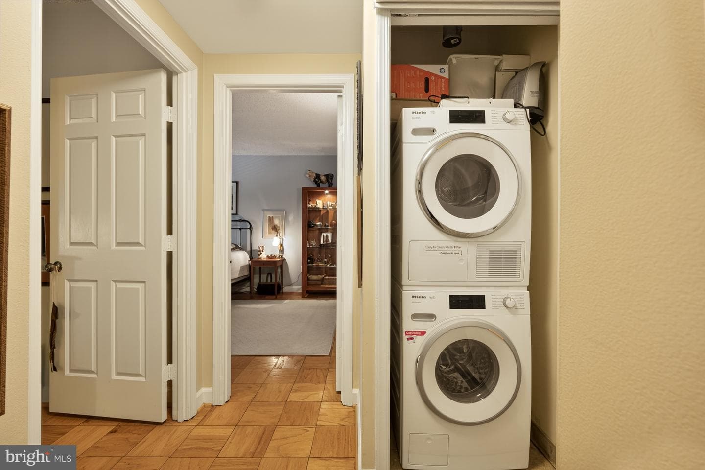 801 S Pitt Street #418 photo 28