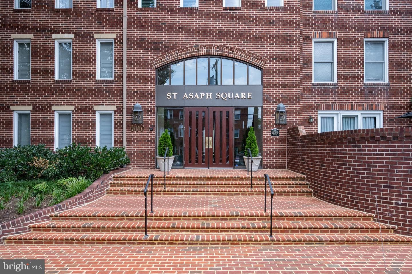 801 S Pitt Street #418 photo 32
