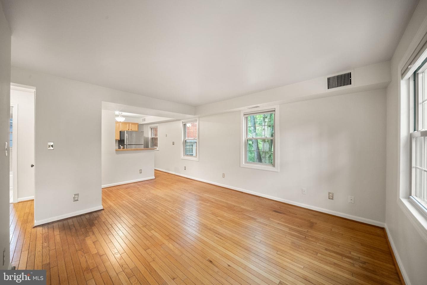 1311 E Abingdon Drive #4 photo 5