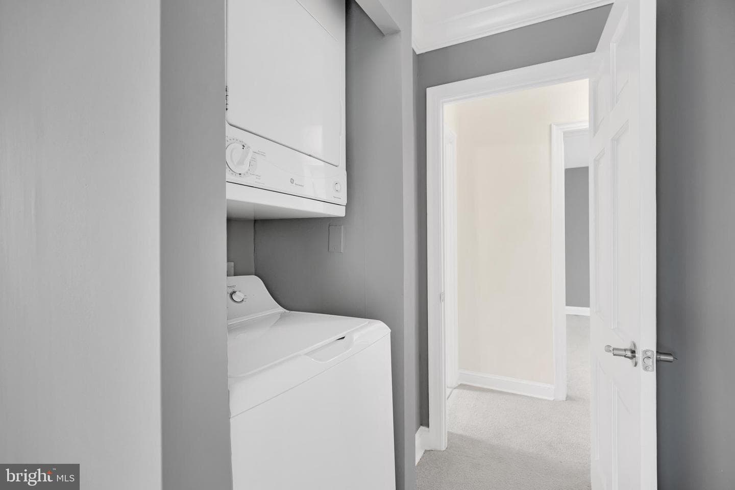 1700 W Abingdon Drive #203 photo 29
